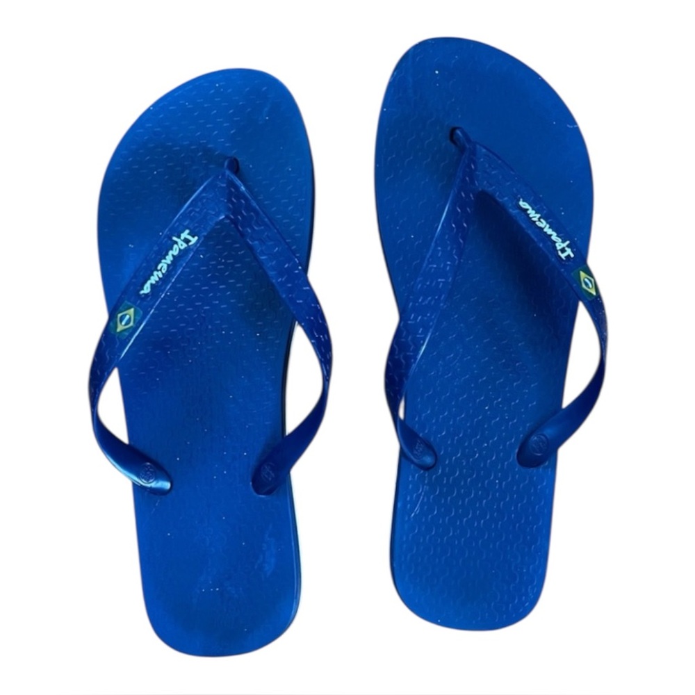 Free with purchase - Blue Havaianas Flip Flops